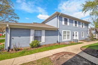 1330 Woodcutter Ln, Wheaton, IL 60189