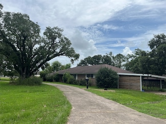 1001 Rosharon Rd, Alvin, TX 77511