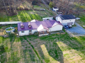 482 Buckeye Rd, Core, WV 26541
