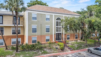 3946 Versailles Dr Unit 3946B, Orlando, FL 32808