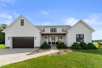30 Calloway Dr, Grayson, KY 41143