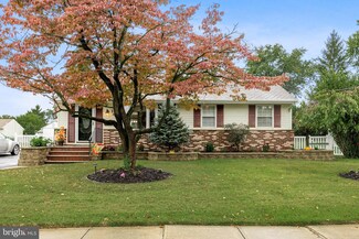142 Tilford Rd, Somerdale, NJ 08083