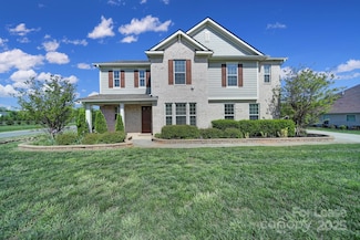 610 Blaise Ct, Matthews, NC 28104