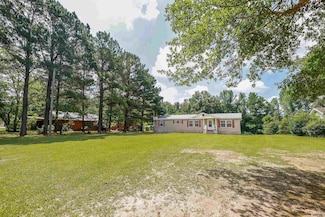 420 E 4th Ave, Strong, AR 71765