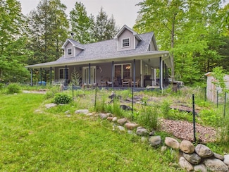 2240 Priestley Dr, Attica, MI 48412