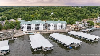 275 Flynn Rd Unit 207, Lake Ozark, MO 65049