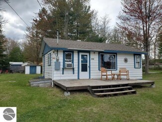 5294 Gage St, Prescott, MI 48756