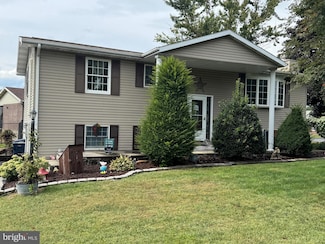 989 Ashton Dr, Shippensburg, PA 17257