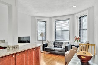 451 Park Dr Unit 3A, Boston, MA 02215