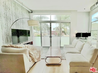 13320 Beach Ave Unit 303, Marina Del Rey, CA 90292