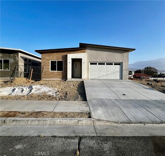 66231 3rd St, Desert Hot Springs, CA 92240