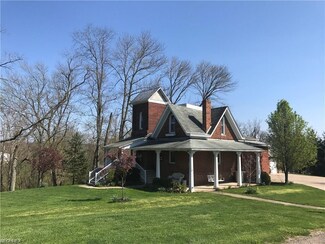 826 N Kennebec Ave, McConnelsville, OH 43756
