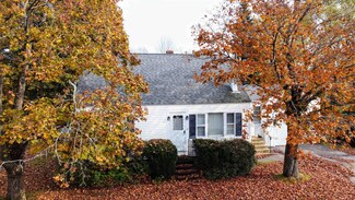 14 Rowland St, Somersworth, NH 03878