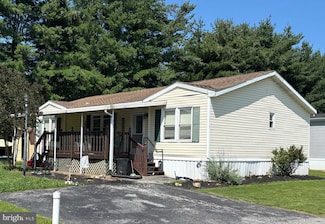 715 Laura Ln, York, PA 17402