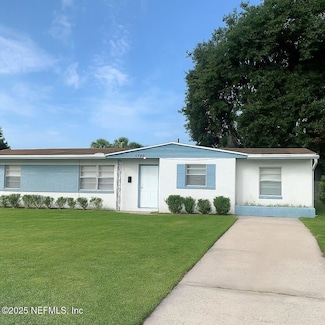 5780 Cedar Forest Dr E, Jacksonville, FL 32210