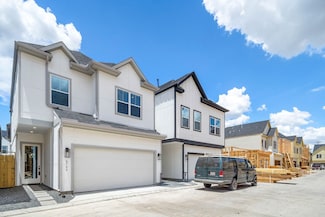 8474 Berry Green Ln, Houston, TX 77022