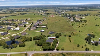 16360 University Dr, Forney, TX 75126