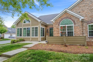 6311 Ridge Path Ln, Charlotte, NC 28269