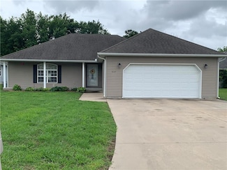 517 S Brooklyn Ct, Frontenac, KS 66763