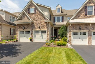 205 Caspian Ln, Norristown, PA 19403