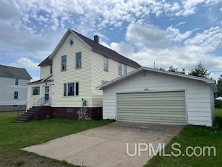 25607 D St, Calumet, MI 49913