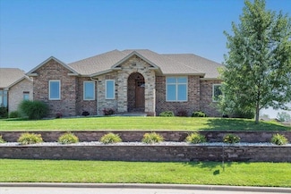 1952 N Citation Ave, Springfield, MO 65802