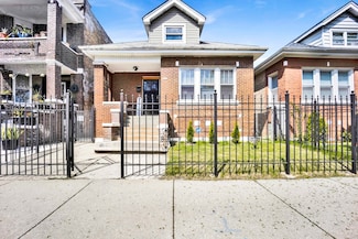 1022 N Lavergne Ave, Chicago, IL 60651