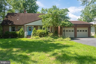 3932 W Shore Dr, Edgewater, MD 21037