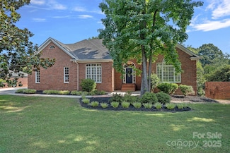 343 Gringley Hill Rd, Fort Mill, SC 29708