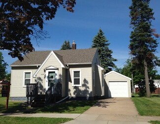 1228 S 6th Ave, Wausau, WI 54401