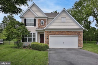 682 Empire Dr, Downingtown, PA 19335