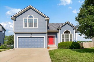606 N Poplar St, Gardner, KS 66030