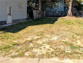 305 5th St, New Kensington, PA 15068