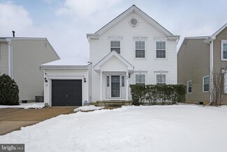17 Fieldcrest Dr, Mount Holly, NJ 08060