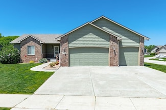 3119 N Emerson St, Derby, KS 67037