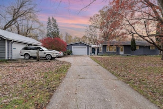 2863 Erickson Rd, Rhodes, MI 48652