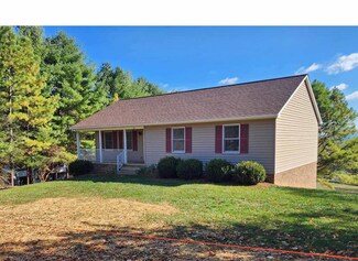 21 Cheyenne Ln, Staunton, VA 24401