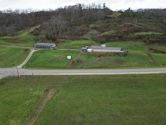 8381 Parkersburg Rd, Sandyville, WV 25275