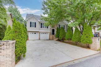 571 Oak Vista Ct, Lawrenceville, GA 30044