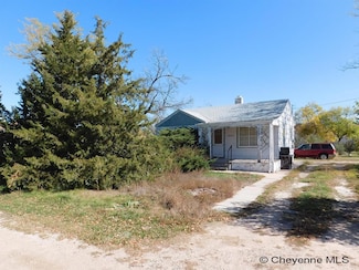 1905 S 4th Ave, Cheyenne, WY 82007