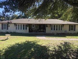 30408 Cottonwood Rd, Trumann, AR 72472