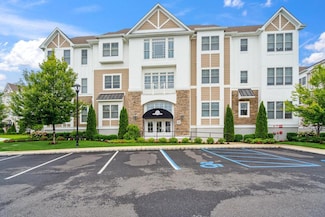 26203 Spruce Pond Cir Unit 26203, Plainview, NY 11803