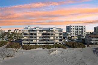 15 Glendale St Unit A13, Clearwater Beach, FL 33767