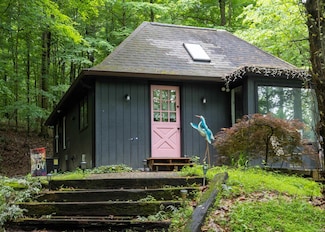 8273 E Fleener Rd, Bloomington, IN 47408