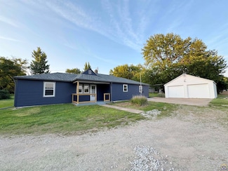 3716 NW Rochester Rd, Topeka, KS 66617