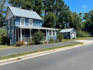 5159 Deep Hole Rd, Chincoteague Island, VA 23336