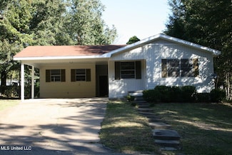 228 Catalina Cir, Jackson, MS 39204
