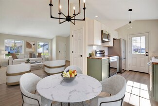 3027 Stratford Ln, Missoula, MT 59808