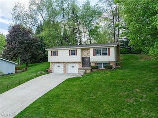 554 Lockport Ave SW, New Philadelphia, OH 44663