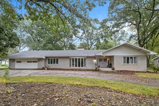 70829 N Driftwood Dr, Edwardsburg, MI 49112